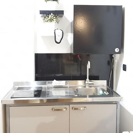Cosy Apartment Милано Екстериор снимка
