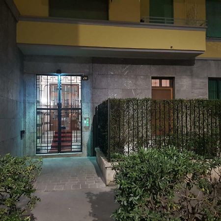 Cosy Apartment Милано Екстериор снимка