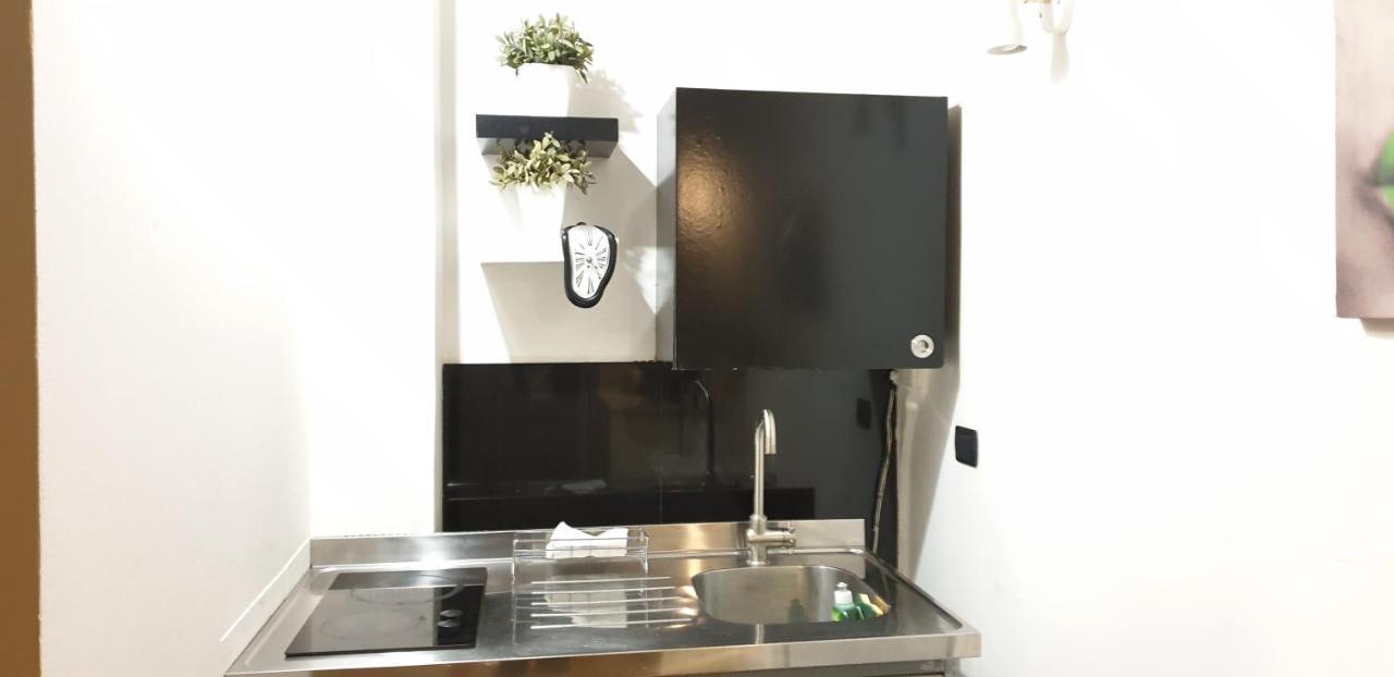 Cosy Apartment Милано Екстериор снимка
