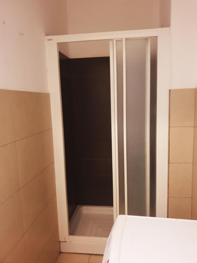 Cosy Apartment Милано Екстериор снимка