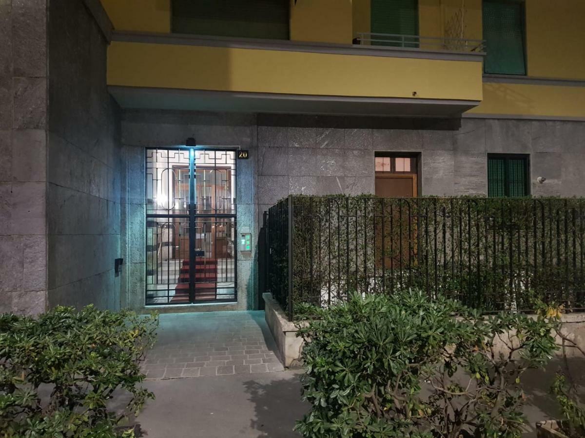 Cosy Apartment Милано Екстериор снимка